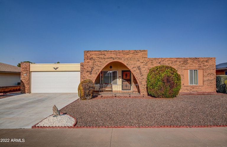 Photo 8 of 32 - 14444 N Lakeforest Dr, Sun City, AZ 85351