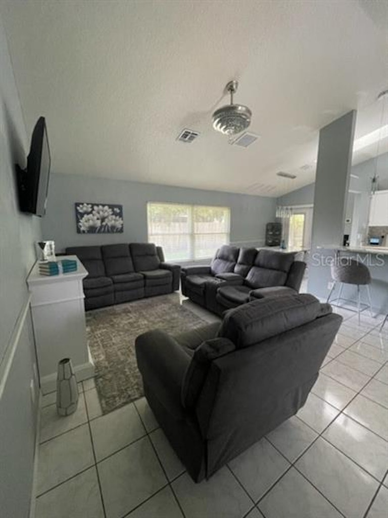 Photo 14 of 53 - 651 Rosedale Ave, Saint Cloud, FL 34769