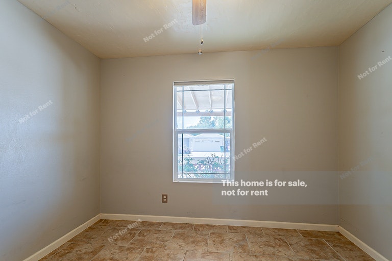Photo 14 of 15 - 9460 N Heron Pl, Tucson, AZ 85742