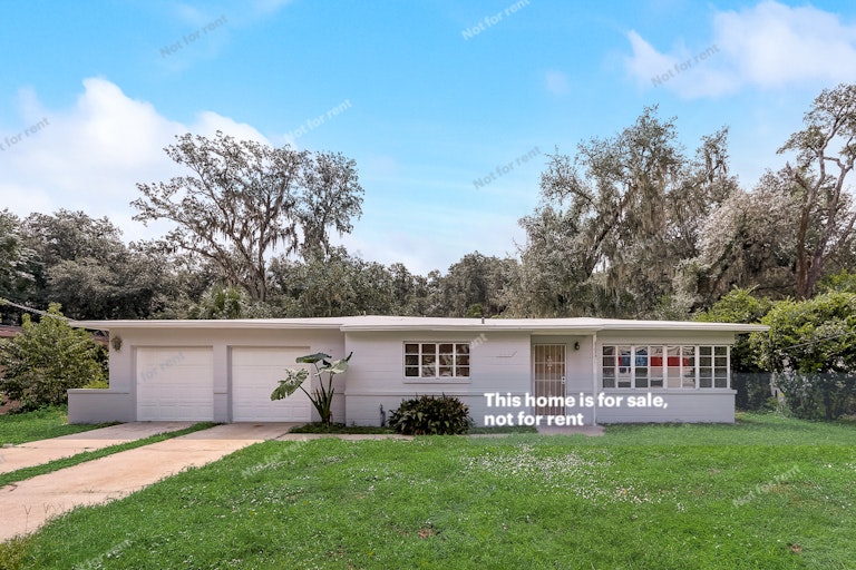 Photo 1 of 32 - 6438 Swallow Cove Rd, Jacksonville, FL 32211