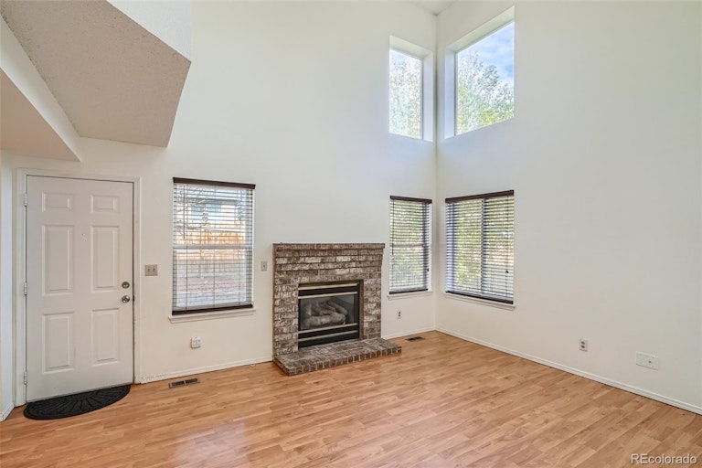 Photo 7 of 28 - 12211 Niagara Ct, Brighton, CO 80602