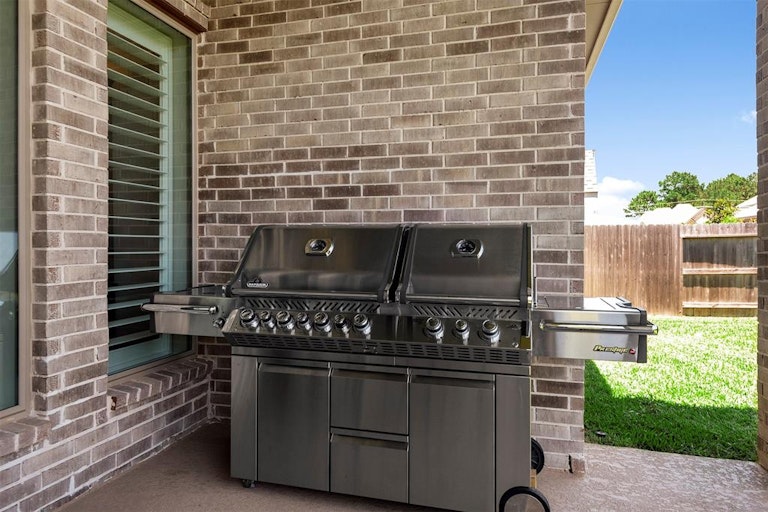 Photo 37 of 40 - 21426 Chestnut Rose Rd, Tomball, TX 77377