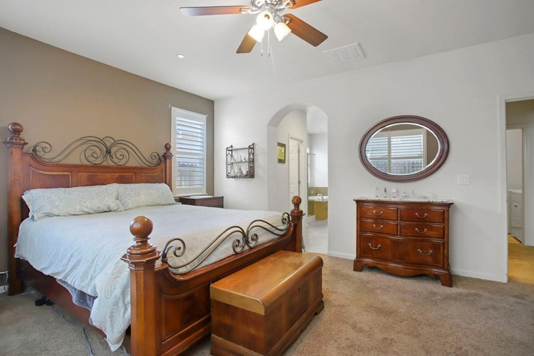 Photo 19 of 39 - 953 Fermoy Way, Galt, CA 95632