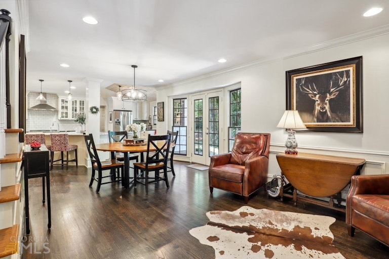 Photo 17 of 41 - 1005 Redstone Ln, Atlanta, GA 30338