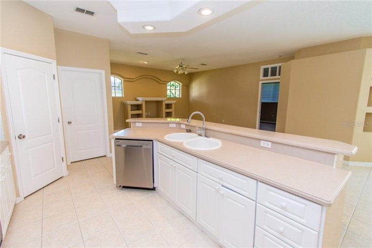 Photo 7 of 22 - 1053 Archway Dr, Spring Hill, FL 34608