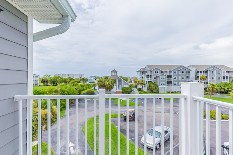 Photo 18 of 23 - 5712 Biscayne Ct #201, New Port Richey, FL 34652
