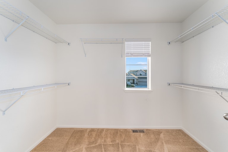 Photo 11 of 19 - 9330 Dunraven St, Arvada, CO 80007
