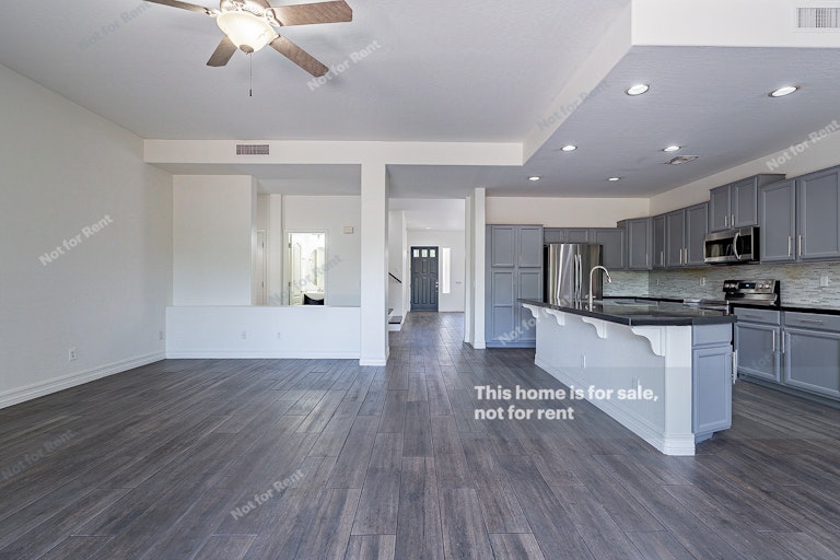 Photo 10 of 45 - 1345 W Washington Ave, Gilbert, AZ 85233