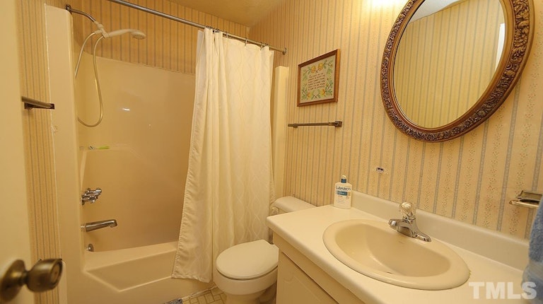 Photo 14 of 14 - 639 Pine Ridge Pl #639, Raleigh, NC 27609