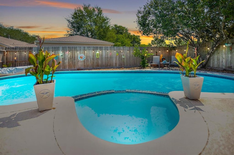 Photo 38 of 38 - 939 Hidden Canyon Rd, Katy, TX 77450