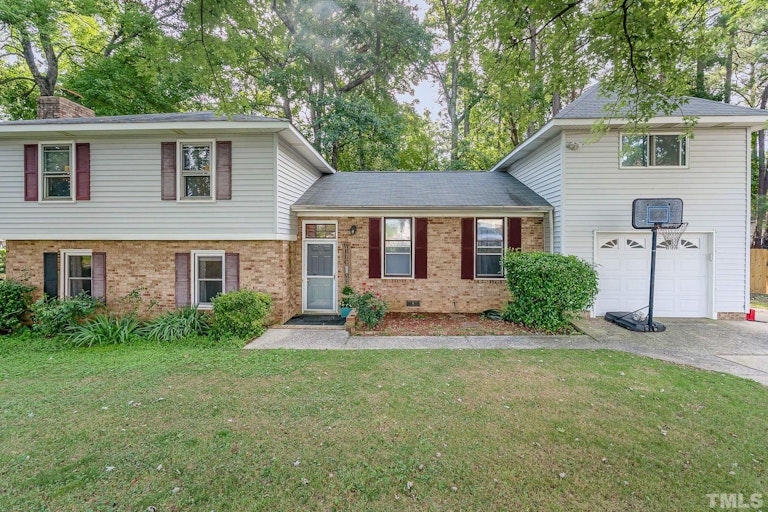 Photo 2 of 30 - 1700 Laura Duncan Rd, Apex, NC 27502