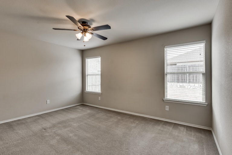 Photo 14 of 21 - 2108 Meadow View Dr, Princeton, TX 75407