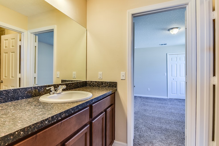 Photo 23 of 31 - 12953 Sawgrass Pine Cir, Orlando, FL 32824