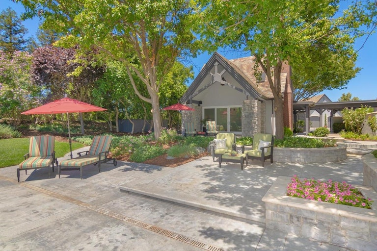 Photo 8 of 99 - 27681 Mace Blvd, Davis, CA 95618