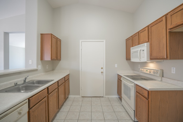 Photo 2 of 24 - 15012 W Calavar Rd, Surprise, AZ 85379