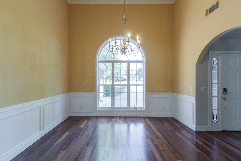 Photo 11 of 42 - 8775 Amberfield Dr, Gainesville, GA 30506