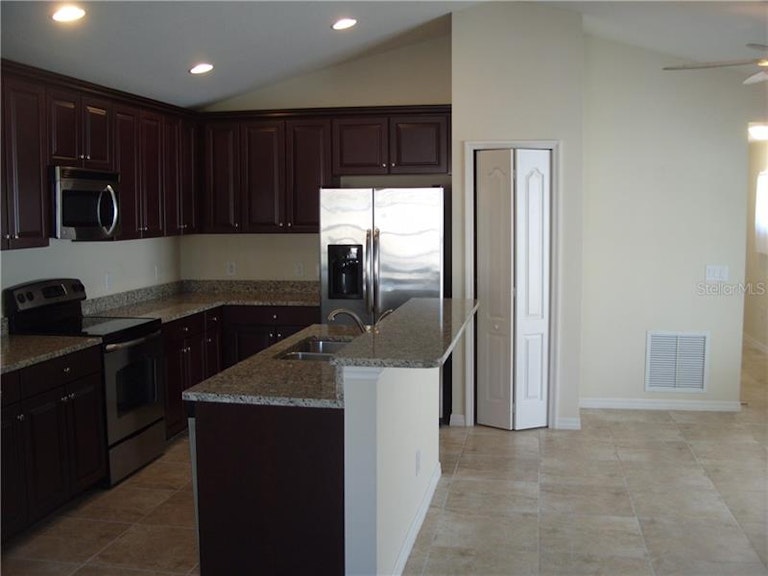 Photo 7 of 21 - 12499 Sagewood Dr, Venice, FL 34293