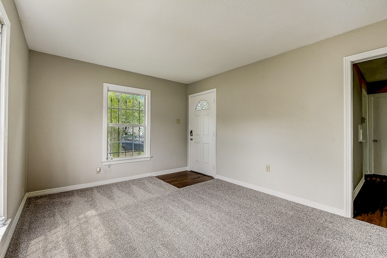 Photo 31 of 32 - 2616 Volga Ave, Dallas, TX 75216