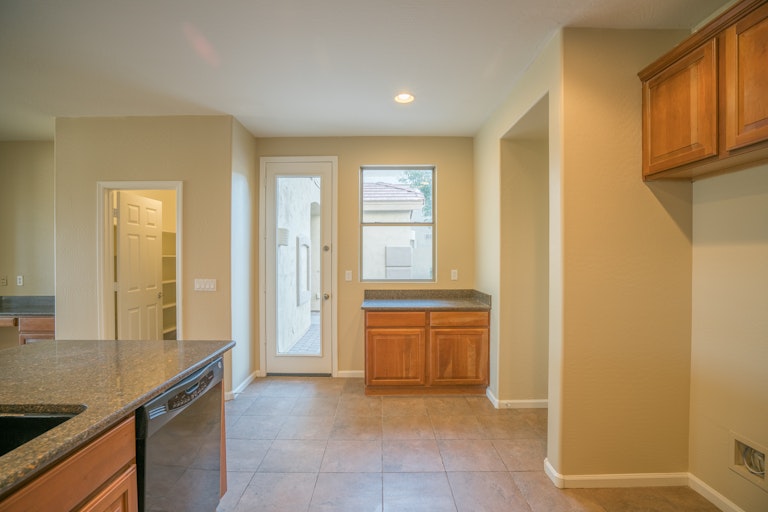 Photo 13 of 35 - 17669 W Statler Dr, Surprise, AZ 85388
