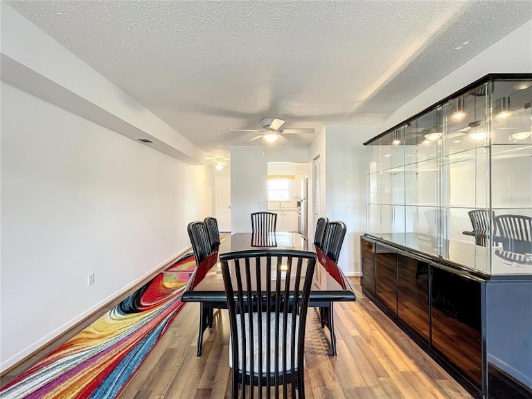 Photo 14 of 47 - 5287 81st St N #24, Saint Petersburg, FL 33709