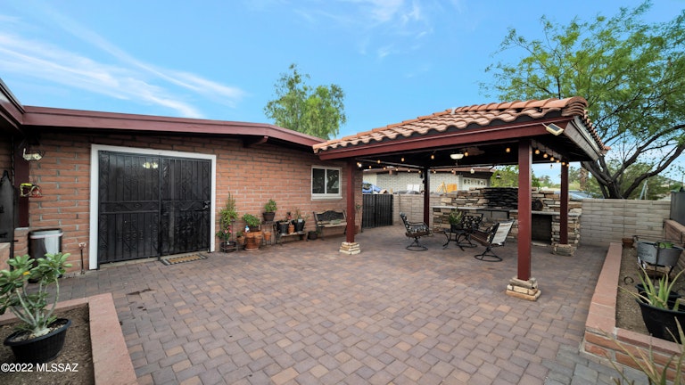 Photo 23 of 36 - 3918 S Cook St, Tucson, AZ 85746
