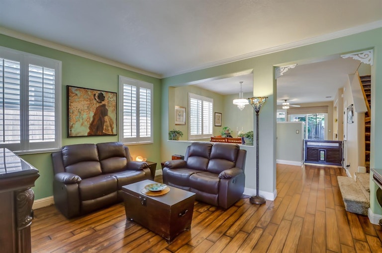 Photo 5 of 54 - 5071 Tuckerman Way, Sacramento, CA 95835