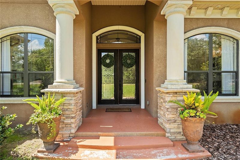 Photo 6 of 60 - 2609 Jim Johnson Rd, Plant City, FL 33566