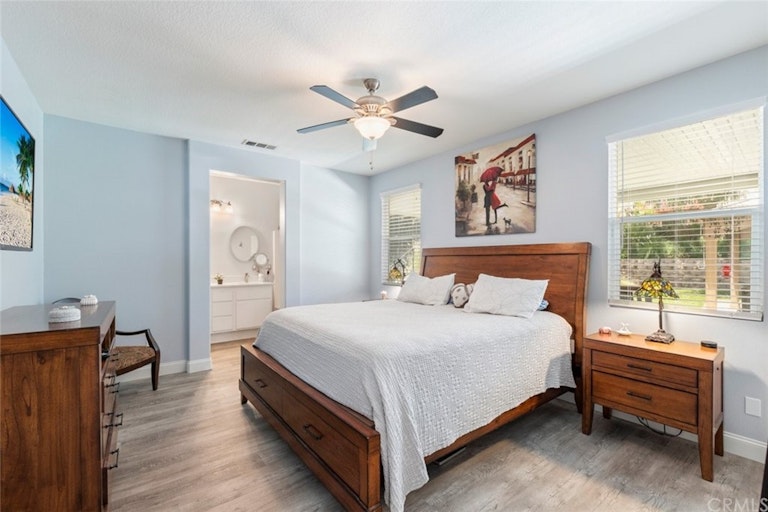Photo 17 of 42 - 33161 Leeward Way, Lake Elsinore, CA 92530