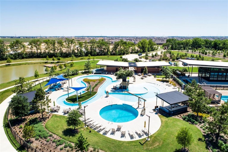 Photo 8 of 21 - 11114 Hindwing Trl, Cypress, TX 77433