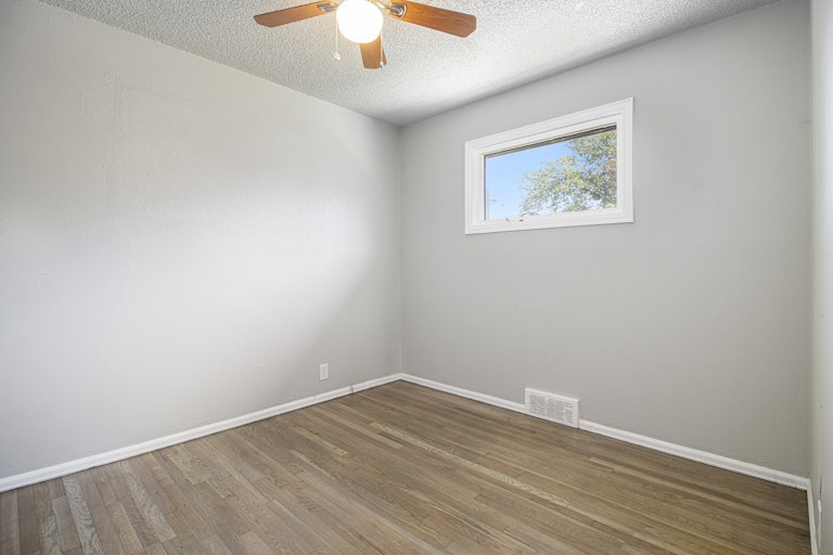Photo 16 of 16 - 750 Newark St, Aurora, CO 80010