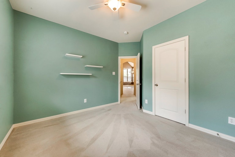 Photo 21 of 29 - 8121 Mountain Cedar Dr, Fort Worth, TX 76131