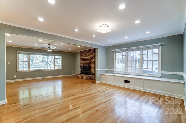 Photo 9 of 46 - 6538 Dougherty Dr, Charlotte, NC 28213