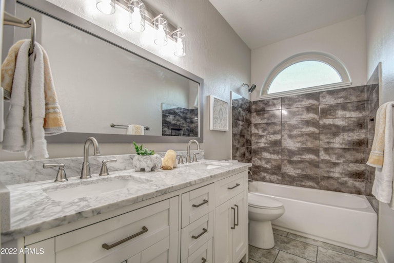 Photo 32 of 108 - 2256 E Tahitian Way, Gilbert, AZ 85234