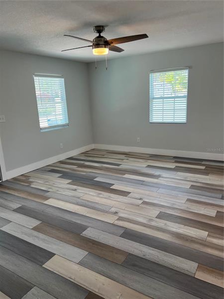 Photo 14 of 40 - 121 121st Ave, Treasure Island, FL 33706