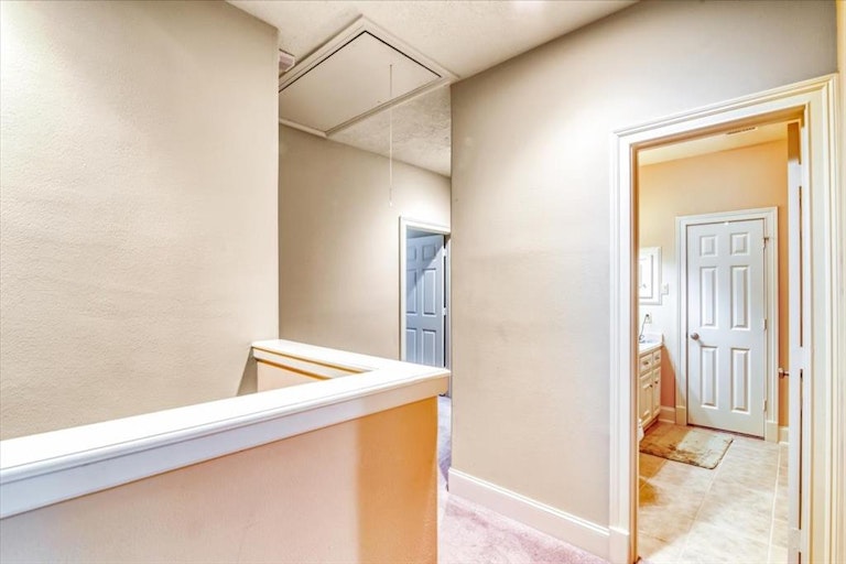 Photo 31 of 50 - 25306 Fawn Point Ct, Spring, TX 77389