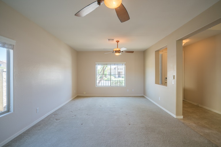 Photo 12 of 37 - 17808 W Ivy Ln, Surprise, AZ 85388