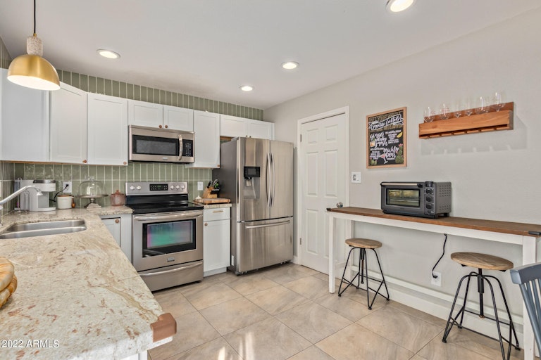 Photo 19 of 42 - 1704 W Loughlin Dr, Chandler, AZ 85224