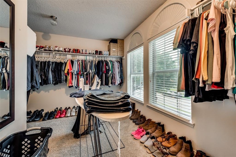 Photo 26 of 37 - 211 Pinewood Trl, Forney, TX 75126