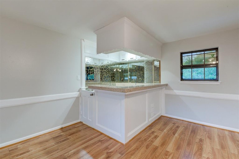 Photo 22 of 26 - 931 Daria Dr, Houston, TX 77079