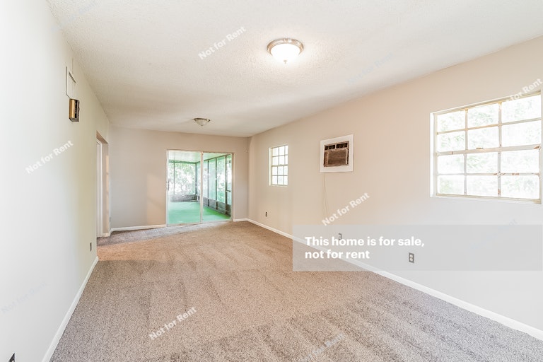 Photo 22 of 25 - 8415 Frost St N, Jacksonville, FL 32221