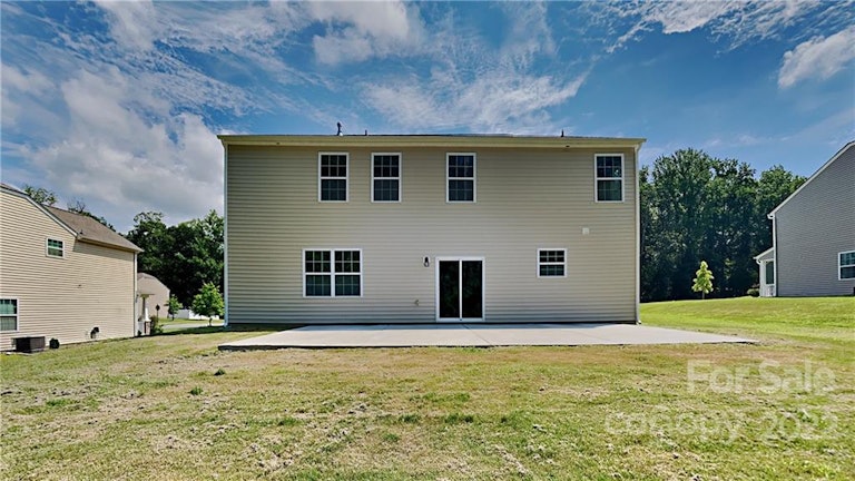 Photo 9 of 9 - 137 Rippling Water Dr, Mount Holly, NC 28120