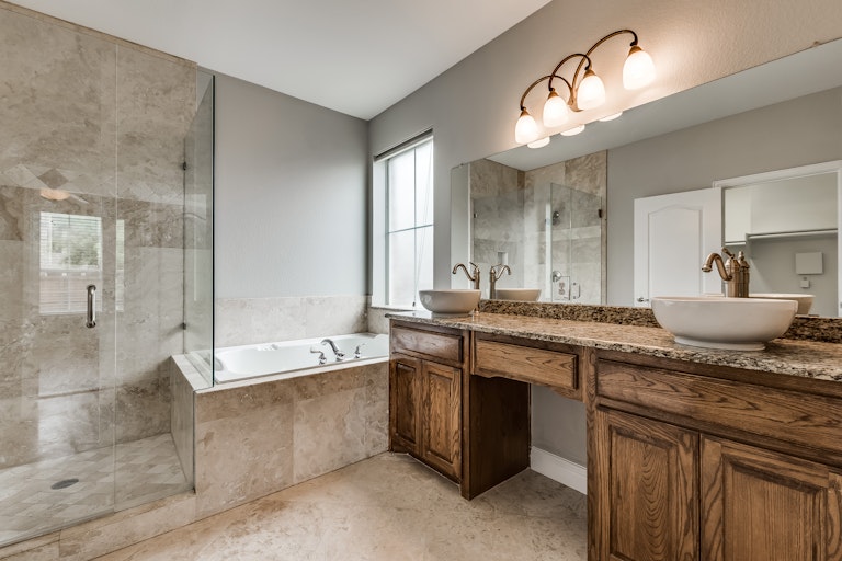 Photo 15 of 24 - 1914 Bordeaux Ct, Allen, TX 75002