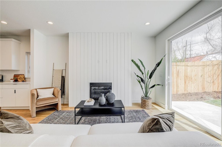 Photo 17 of 40 - 3422 S Grant St, Englewood, CO 80113