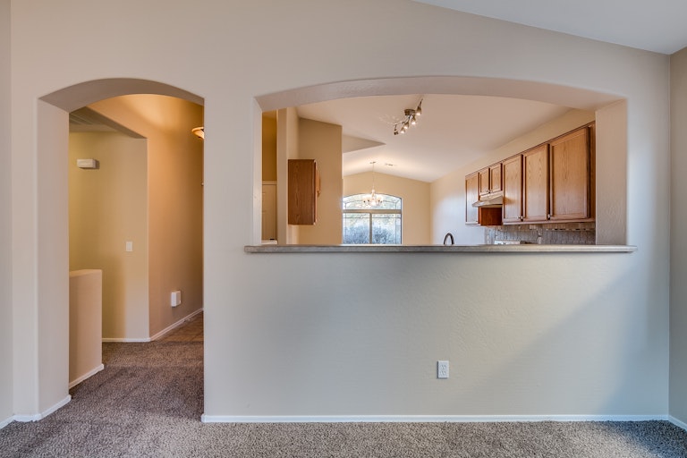 Photo 9 of 27 - 3326 W Fraktur Rd, Phoenix, AZ 85041