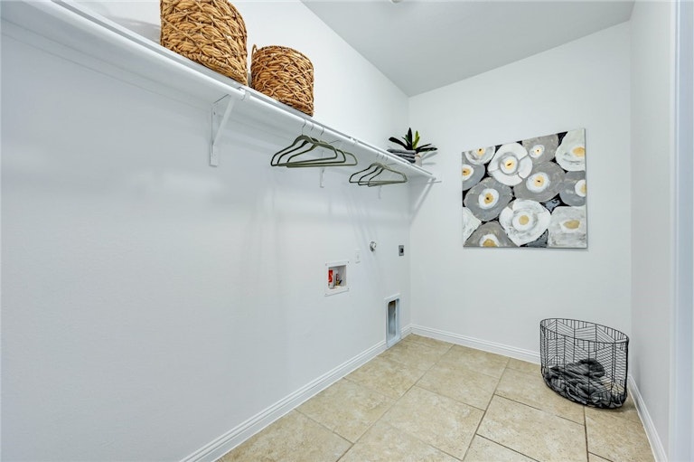 Photo 19 of 31 - 1008 Winding Way Dr, Georgetown, TX 78628
