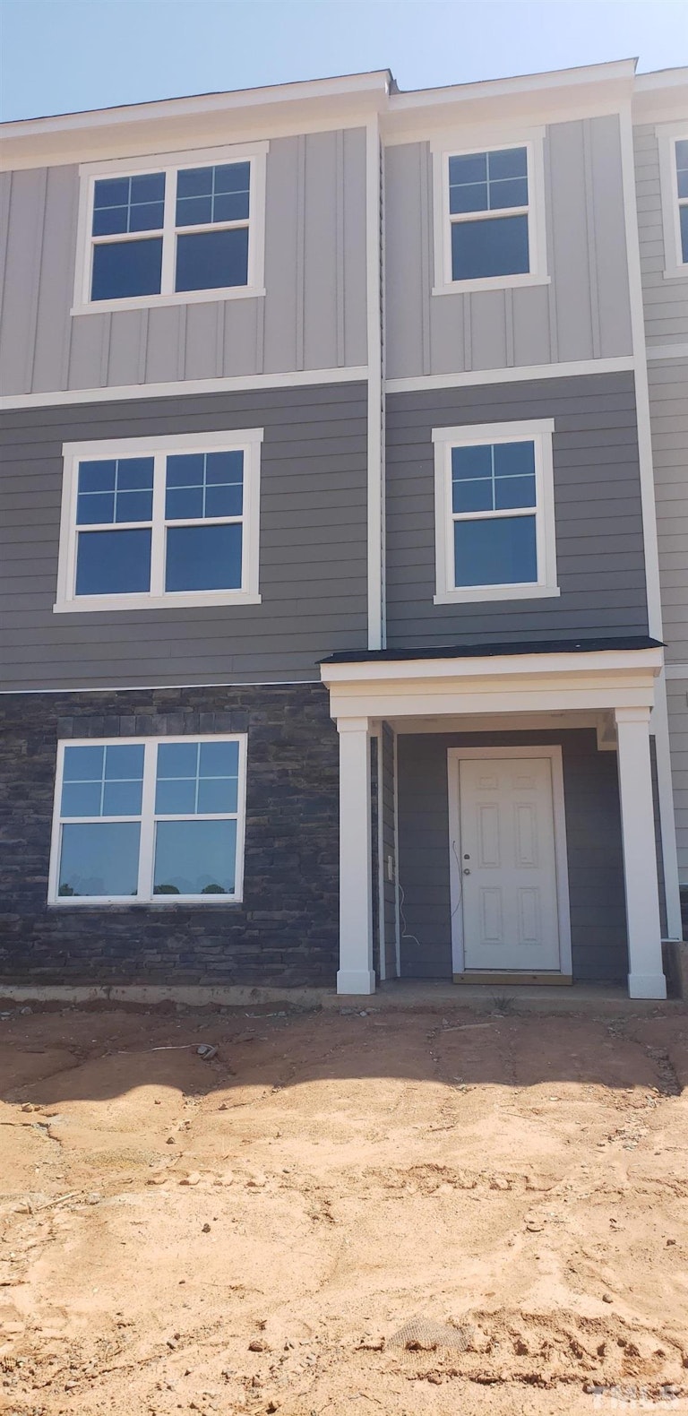 Photo 2 of 32 - 108 Maple Grove Ln, Durham, NC 27703