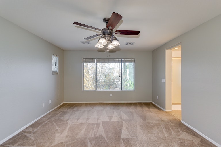 Photo 18 of 36 - 19430 E Raven Dr, Queen Creek, AZ 85142