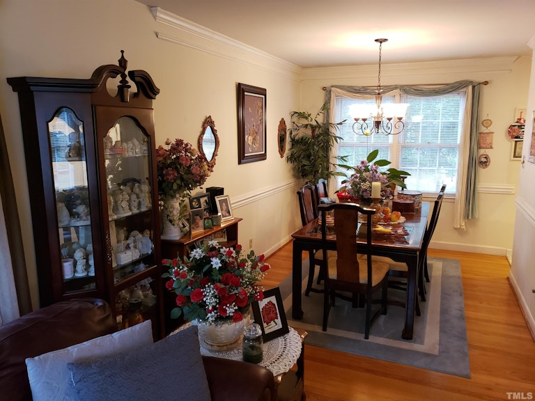 Photo 16 of 20 - 822 Union St, Cary, NC 27511