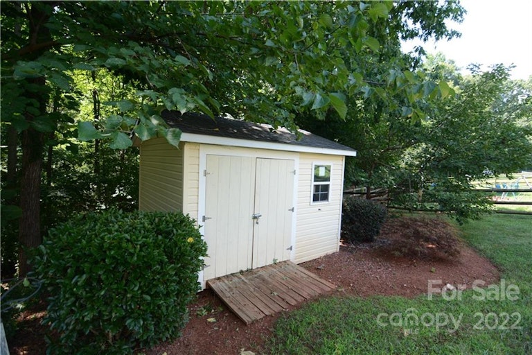 Photo 44 of 44 - 4454 Timberwood Dr, Gastonia, NC 28056