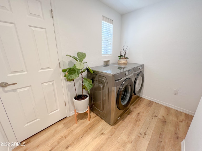 Photo 23 of 41 - 3935 E Rough Rider Rd #1044, Phoenix, AZ 85050